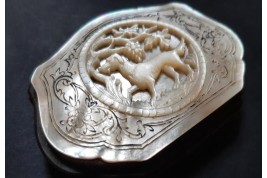 Le chien, porte-monnaie XIXème siècle