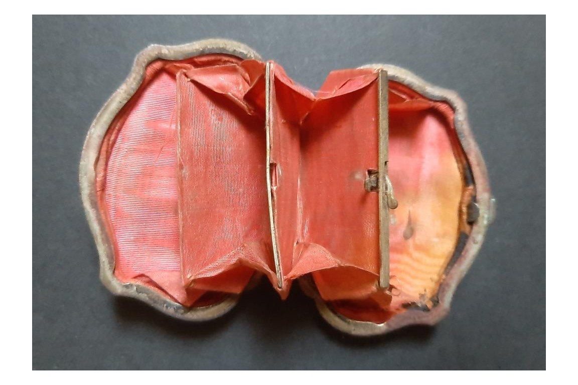 Dog, 19th century purse