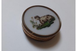 Dog candy, box circa 1820-30