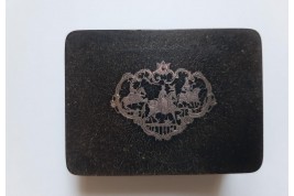 La galanterie du cygne et du cheval, boite