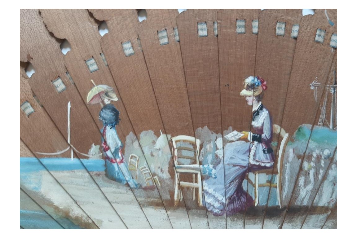 Élégante en bord de mer, éventail fin XIXème