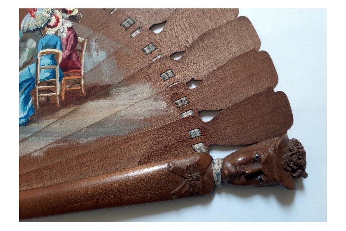 Élégante en bord de mer, éventail fin XIXème