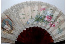 Belle aux oeillets, éventail d'époque Second Empire