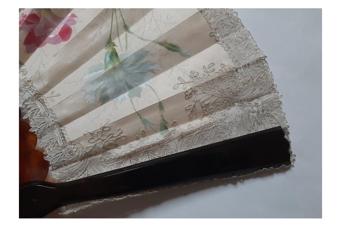 Beauty  with carnations,  Second Empire period fan