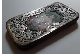 Courtisane aux perles, étui à cigares vers 1850-70