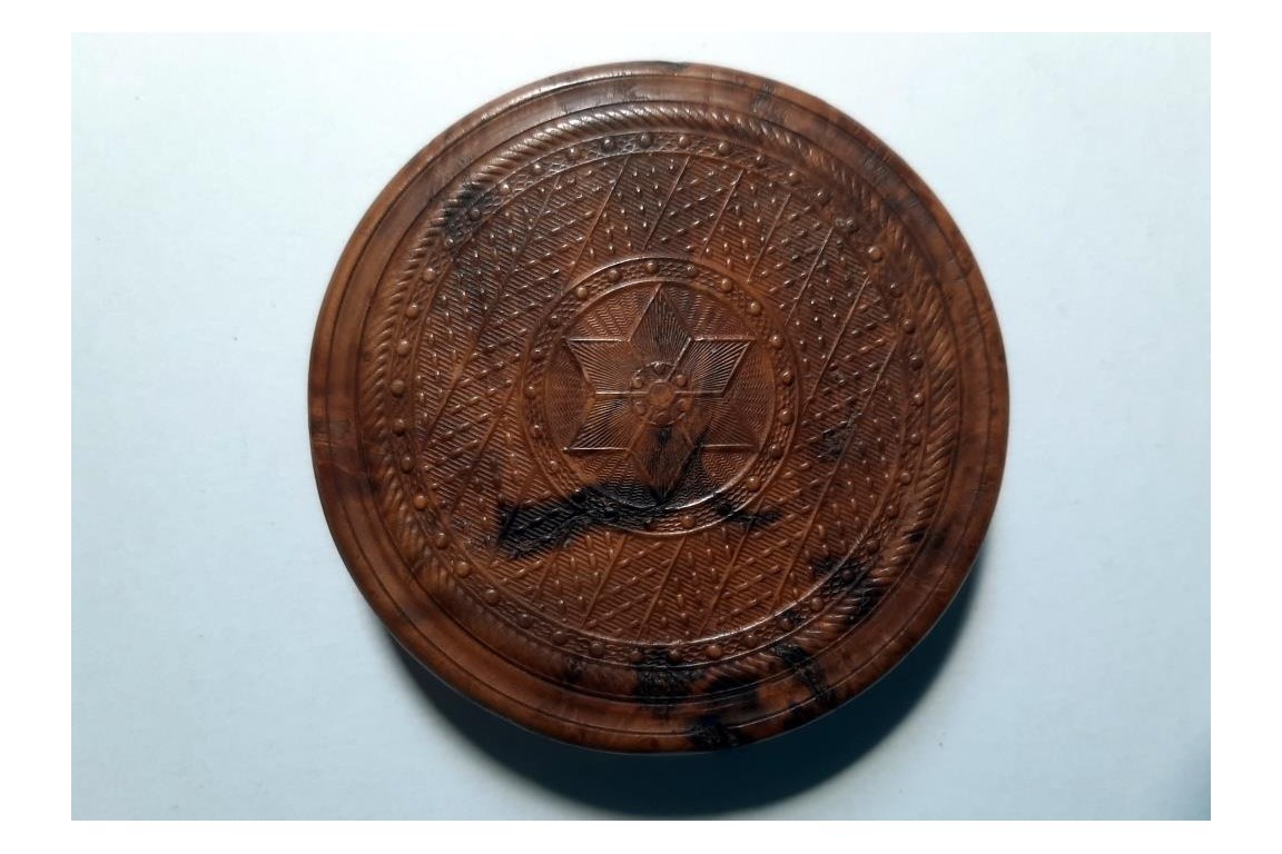 Love and friendship, snuffboxes 19th century