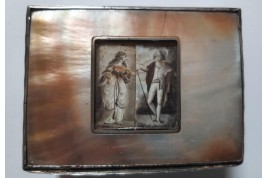 Gallantry and animals, 18th century box