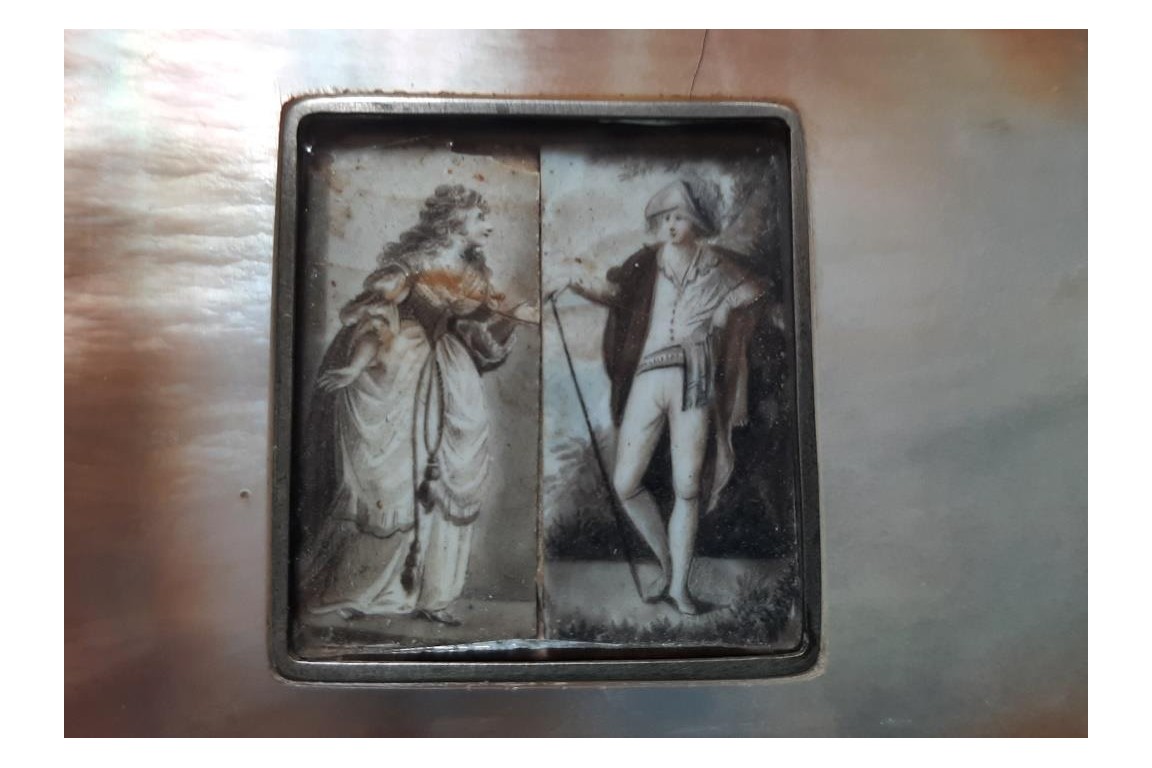 Gallantry and animals, 18th century box