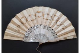 Pour une future mariée, éventail vers 1870
