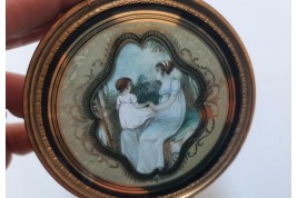Mère et son enfant, drageoir fin XVIIIème