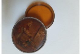 Une petite femme s'occupant à savonner, d'après Chardin., boîte XIXème siècle