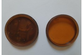 Une petite femme s'occupant à savonner, d'après Chardin., boîte XIXème siècle