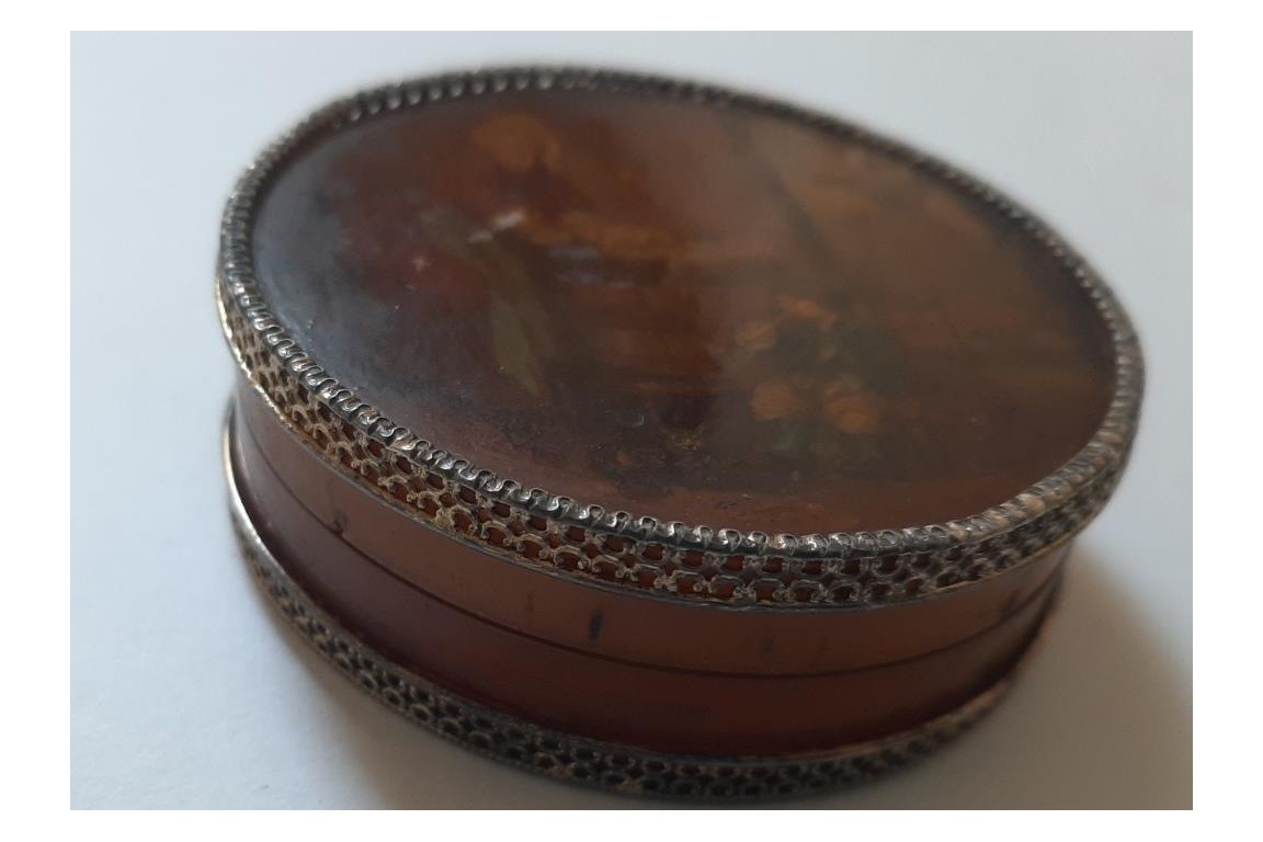 Une petite femme s'occupant à savonner, d'après Chardin., boîte XIXème siècle