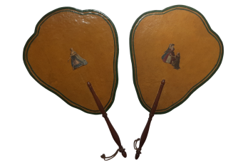 Women and men in 18th century, arte povera fixed fans