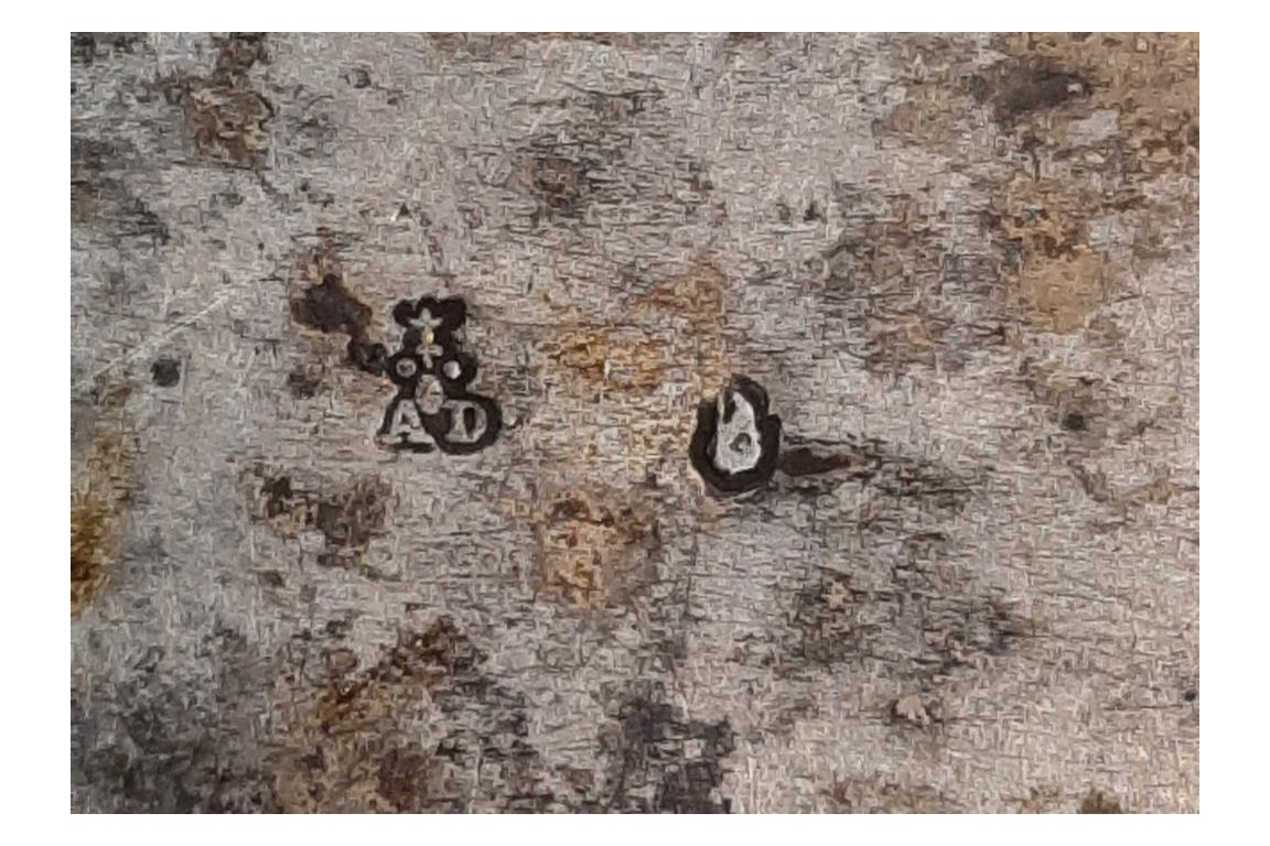 Gallantry and animals, 18th century box