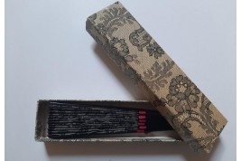 "Femme" de Marcel Rochas, . Flacon de parfum et éventail, vers 1948