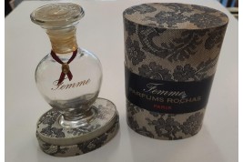 Femme, by Marcel Rochas. Perfum bottle and fan, circa 1948