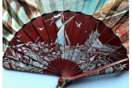 Beauty looking out over the Grand Canal in Venice, fan by Aurant, late 19th century
