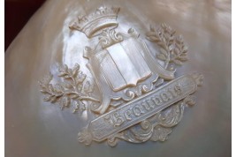Coat of arms of Beauvais.  Mother-of-pearl shell after 1920