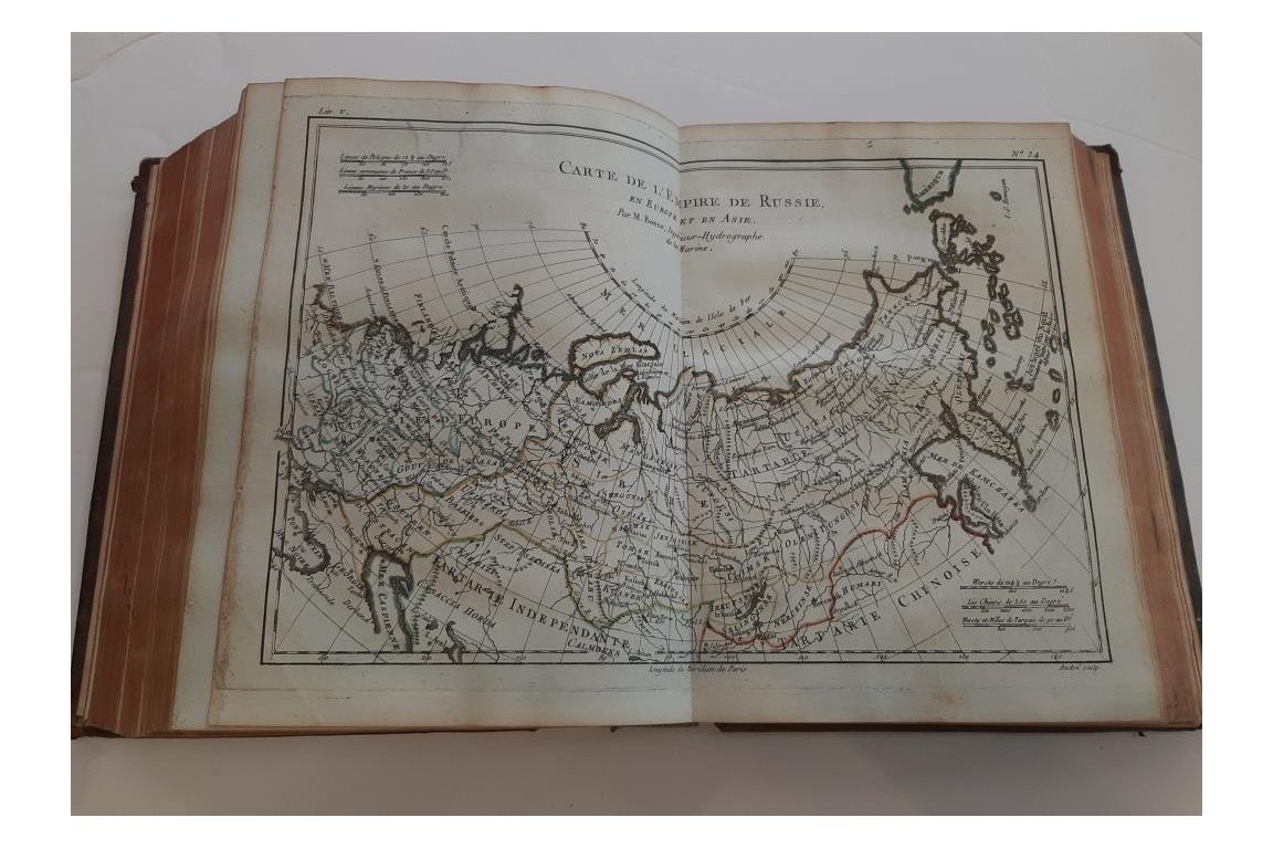 Histoire des deux Indes, by Guillaume-Thomas Raynal, book with maps 1780