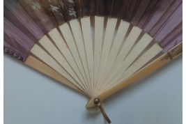 Beautés orientales au perroquet, éventail vers 1900-1930