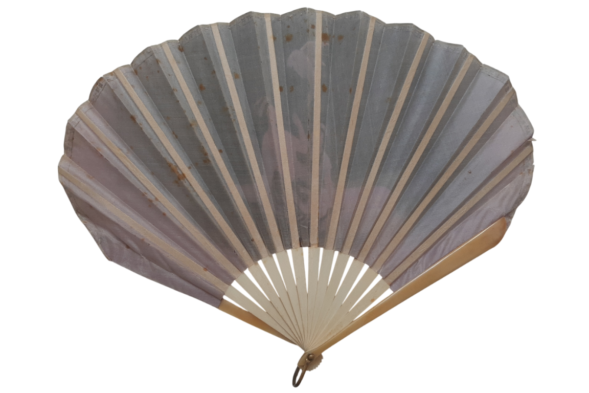 Beautés orientales au perroquet, éventail vers 1900-1930