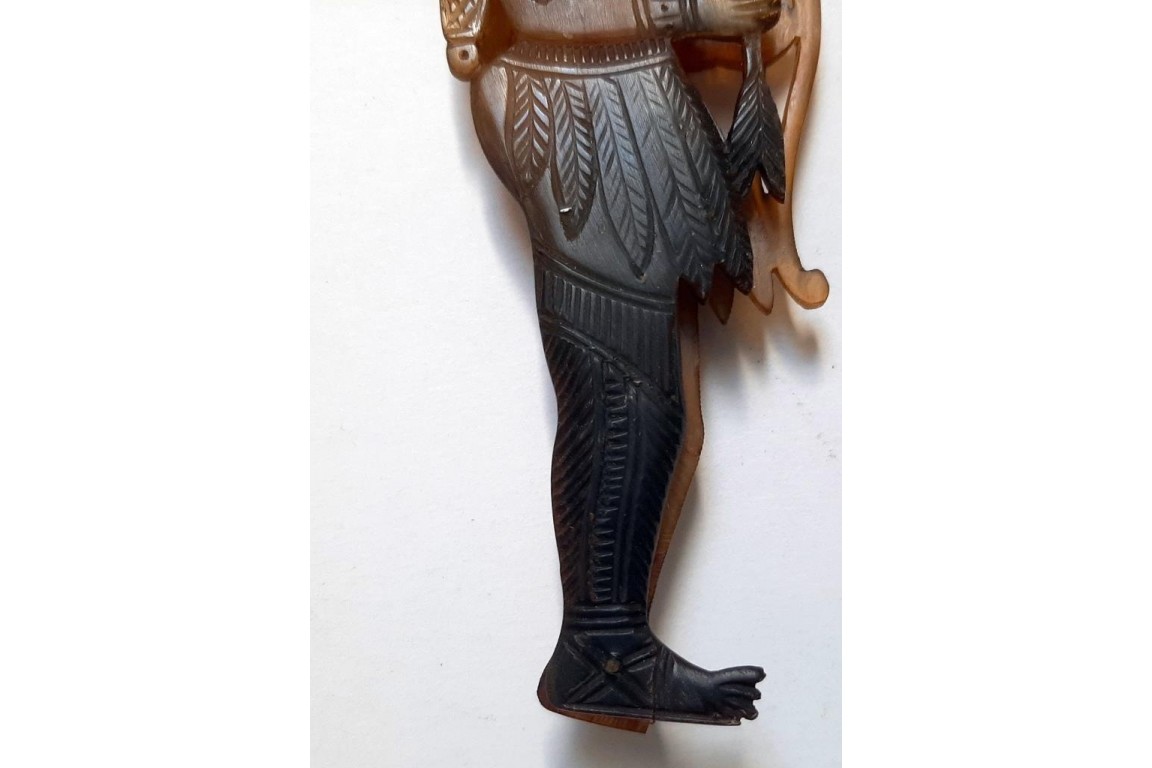 Native, 19th century comb