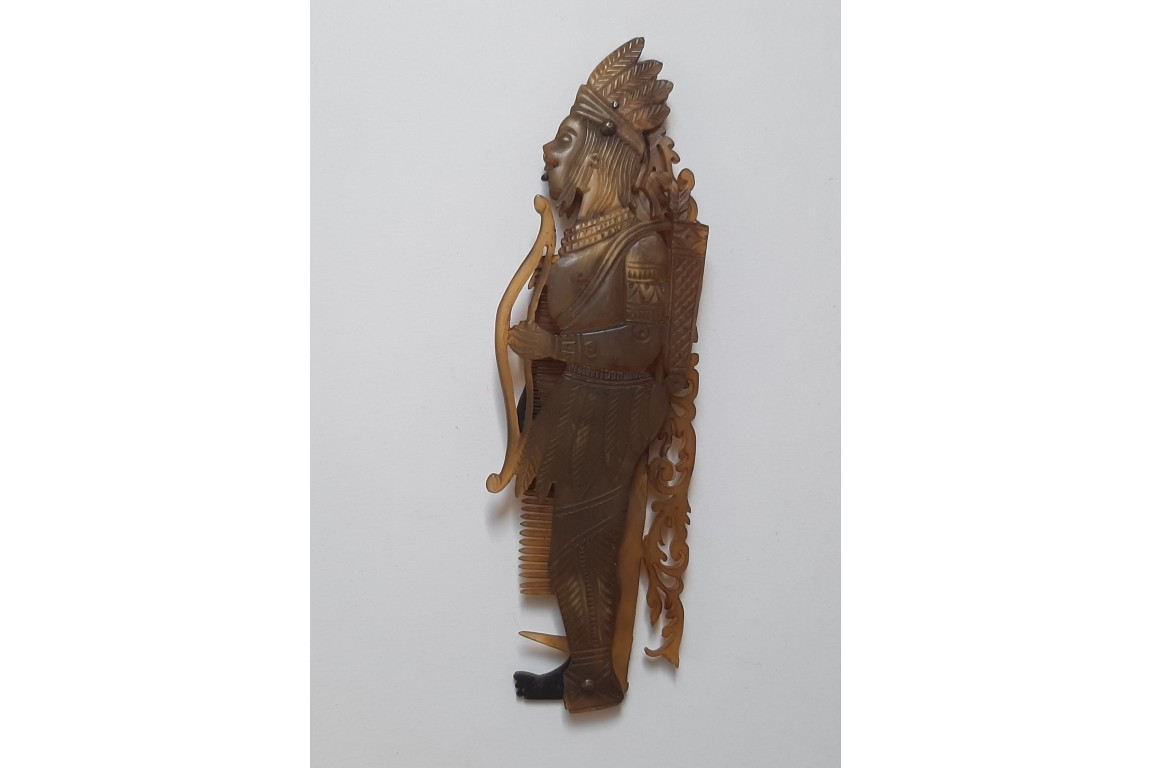 Native, 19th century comb
