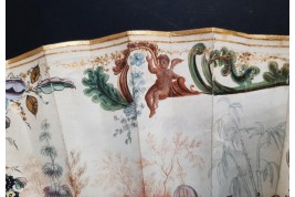 Exotismes en camaïeu, éventail vers 1740-50