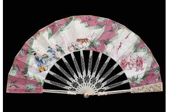 C'est lui ! Éventail Compagnie des Indes vers 1760-70