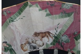 C'est lui ! Éventail Compagnie des Indes vers 1760-70