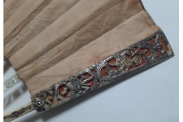 Conversation aux fenêtres, éventail vers 1760-80