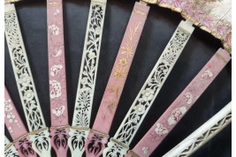 A camaïeu fan for the Duchess of Berry's ball, Duvelleroy fan