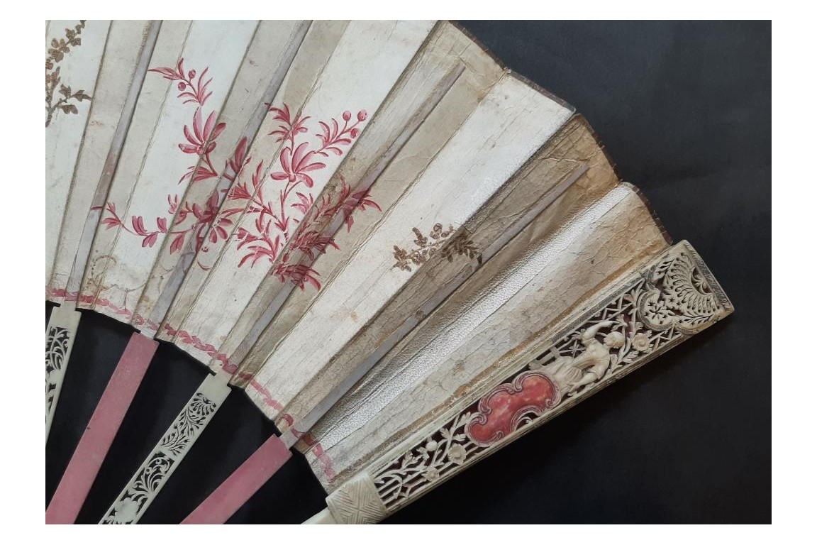 Un camaïeu pour le bal de la duchesse du Berry, éventail Duvelleroy