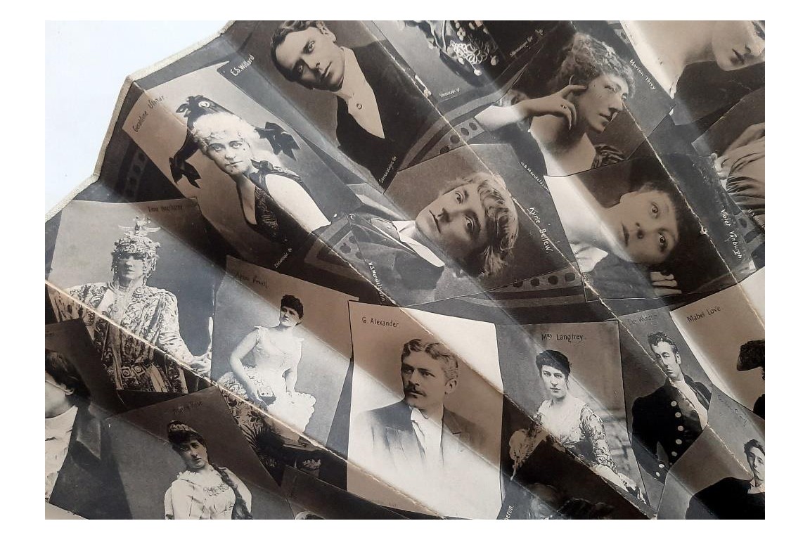 The stars of the Grafton Fur Company, fan from 1893