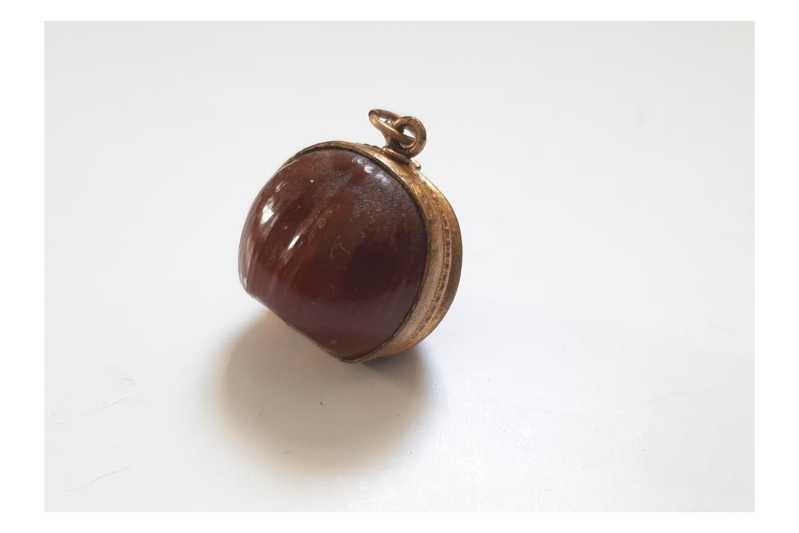 Surprise hazelnut, Nontron cutlery, 19th-20th century