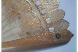 Secret miror, fan circa 1820-30