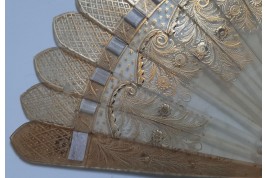 Secret miror, fan circa 1820-30