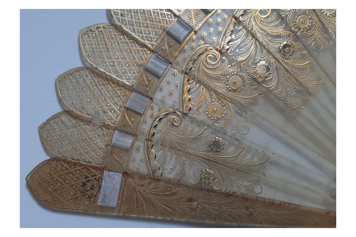 Secret miror, fan circa 1820-30