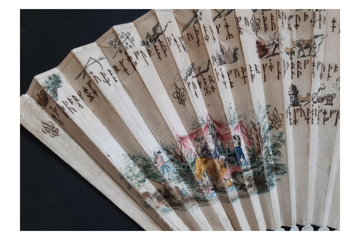 Mystérieuses runes, éventail vers 1730-40