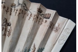 Mystérieuses runes, éventail vers 1730-40