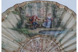 L'amour espion, éventail dedans-dehors vers 1900