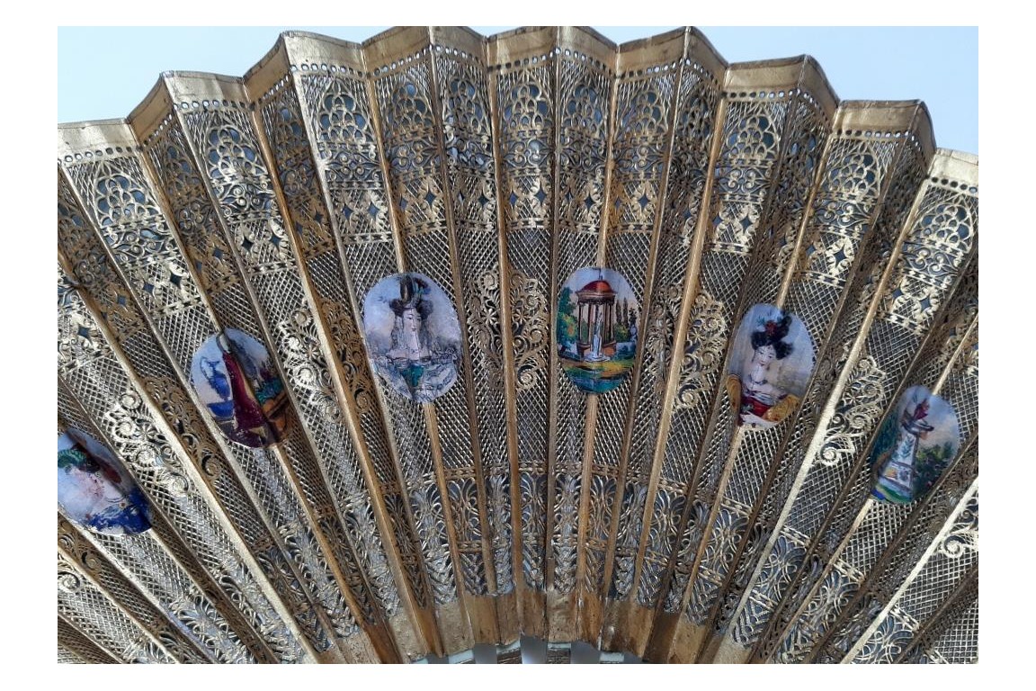 Elegant women of the Second Republic ? Fan circa 1848