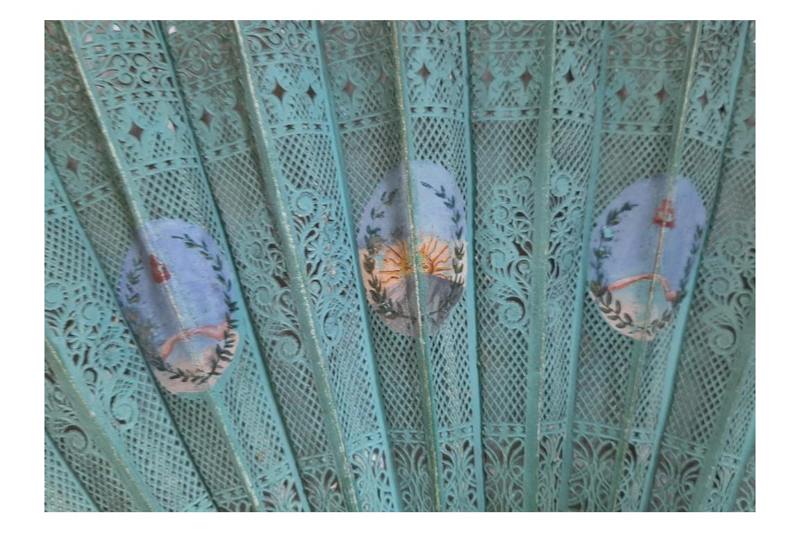 Elegant women of the Second Republic ? Fan circa 1848