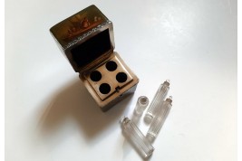 Nécessaire à parfum, flaconnier dans le goût du XVIIIeme