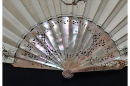 Le regard de l'amour, éventail de Micaël et Alexandre, vers 1880-95