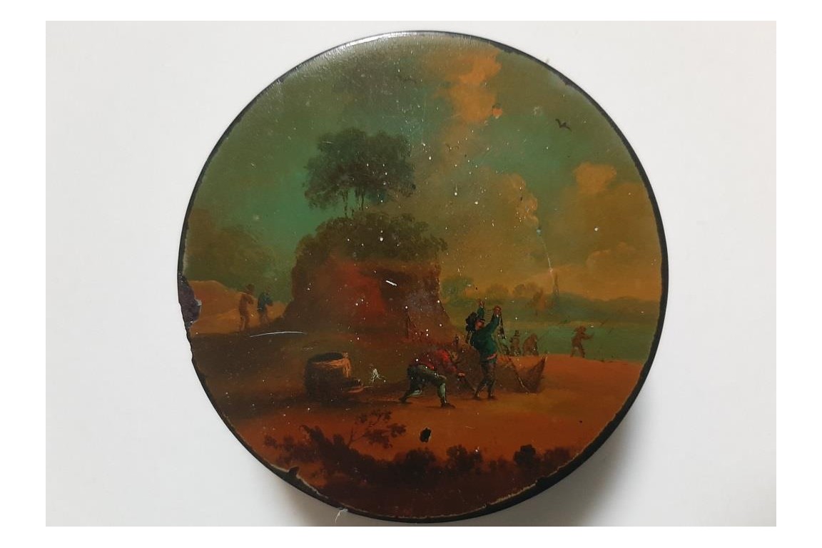 The fish market, 18th century snuffbox