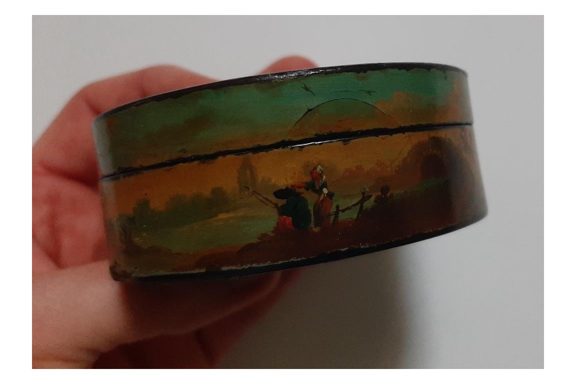 The fish market, 18th century snuffbox