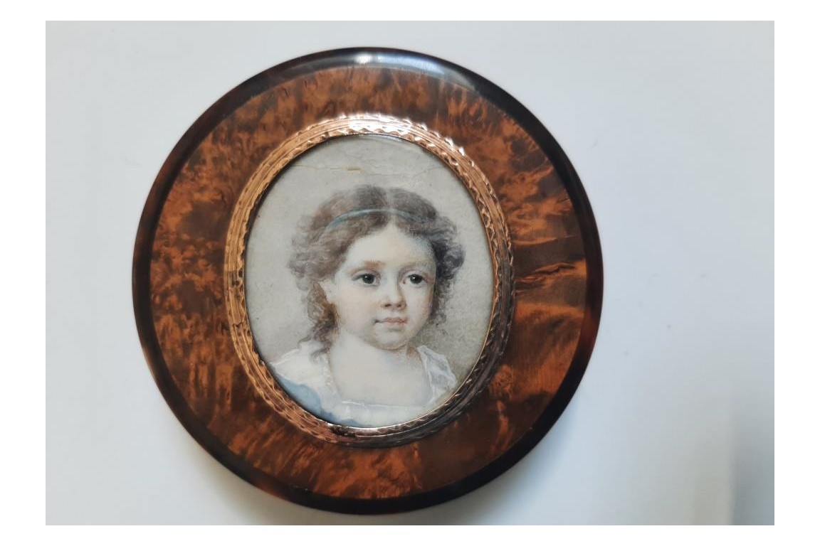 La petite fille, tabatière XIXème siècle