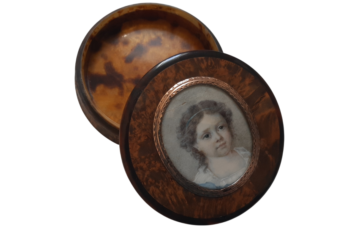 La petite fille, tabatière XIXème siècle